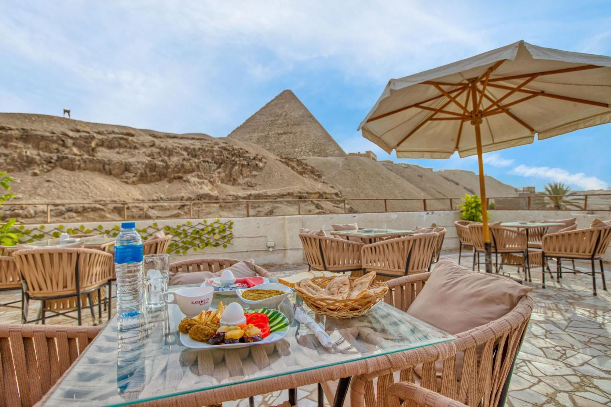The Grand Pyramids View Hotel Kafrat al Jabal ภายนอก รูปภาพ