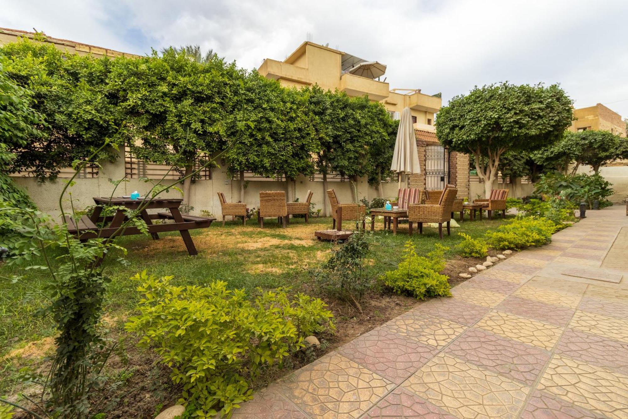 The Grand Pyramids View Hotel Kafrat al Jabal ภายนอก รูปภาพ